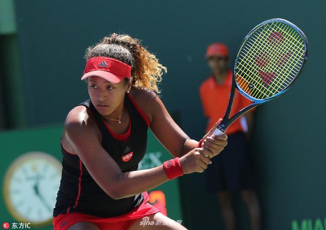 一个拥抱胜 一个拥抱胜